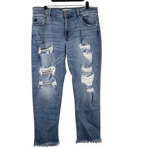 KanCan Women's 14 Distressed Boyfriend Jeans Light‎ Wash Frayed Ripped Denim